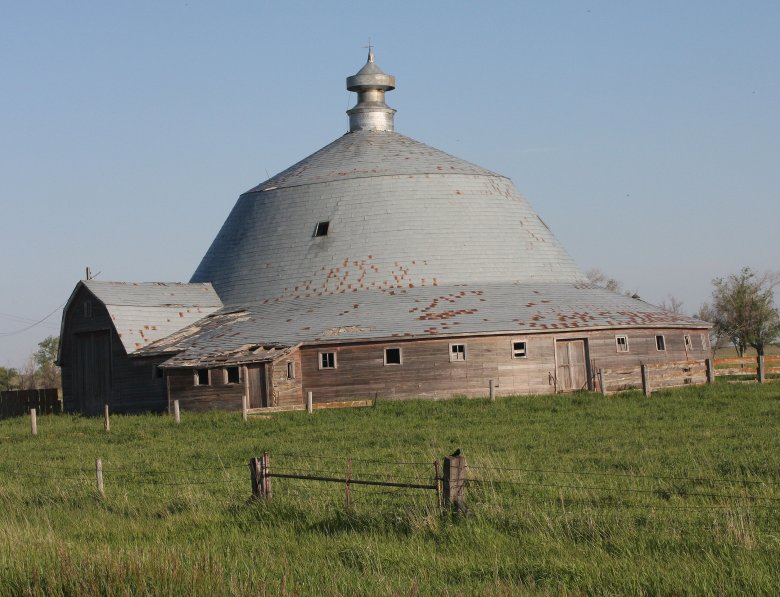 10 Unique Round Barns Successful Farming